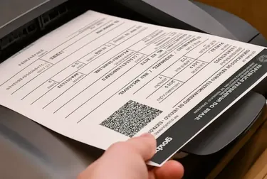 Impressora em atividade gerando documentos de veículo em Duque de Caxias.